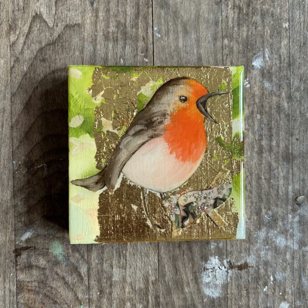 Mixed media with gold leaf and UV epoxy resin on wood panel 10x10 cm of a robin.